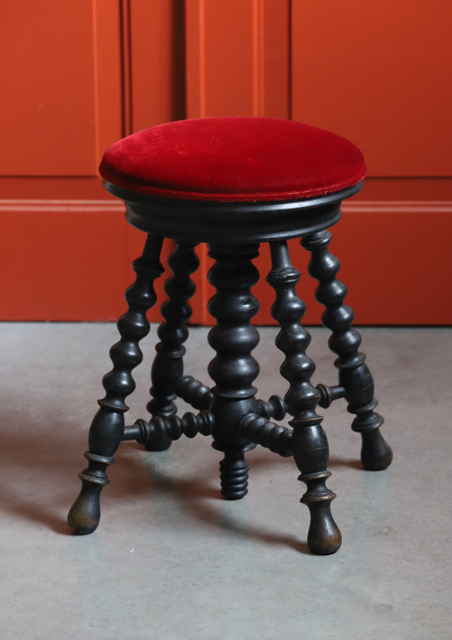 Reguleeritav klaveritool