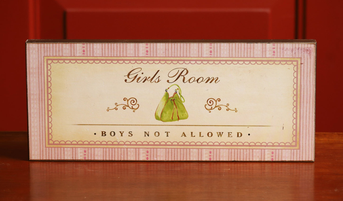 Girls room silt