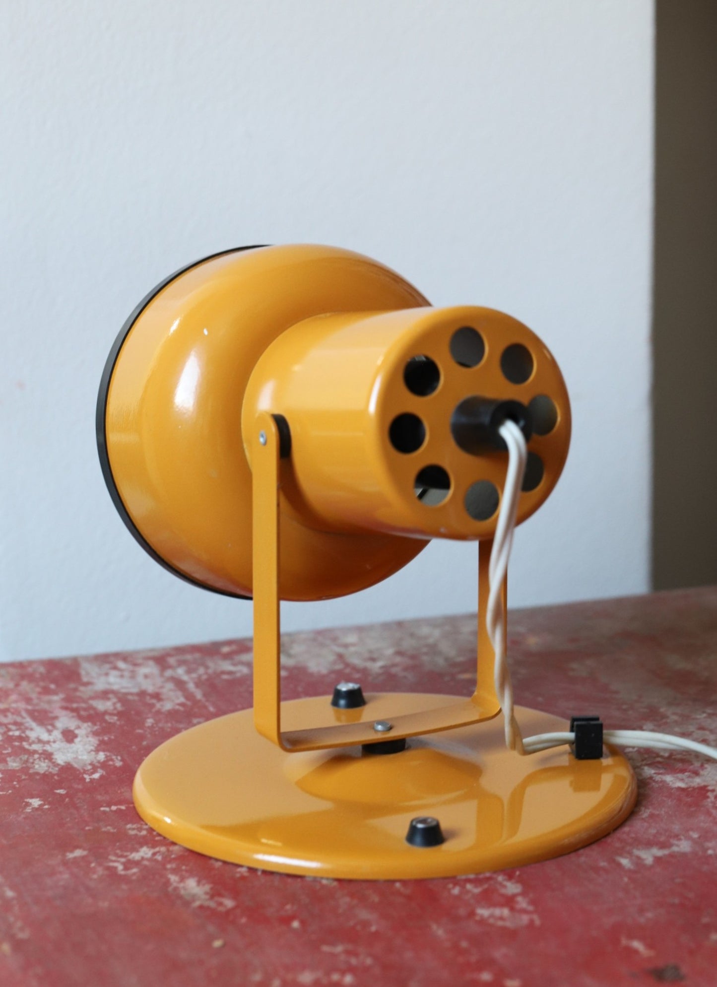 Oranž retro seinalamp