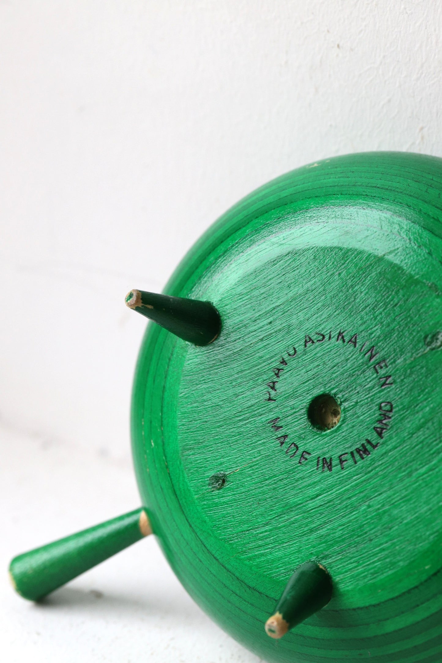 Salvrätihoidja ja puidust alus/ 1970