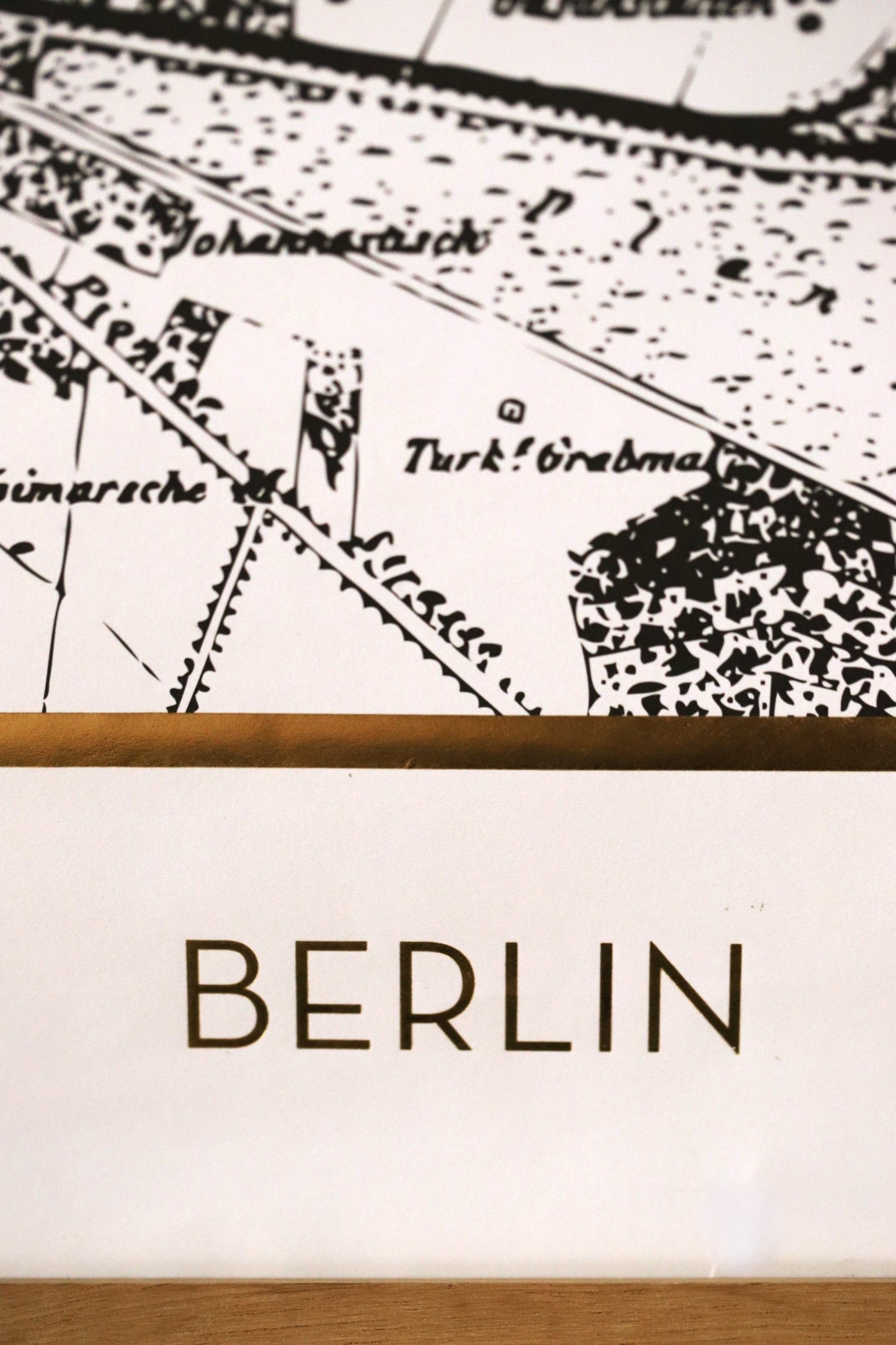 Poster/ Berliin koos riputusliistudega