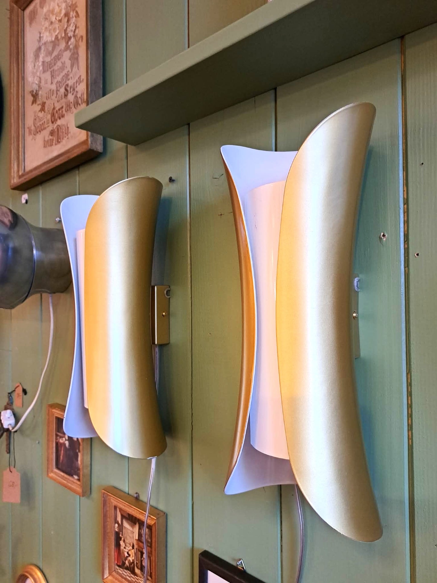 Modernsed seinalambid