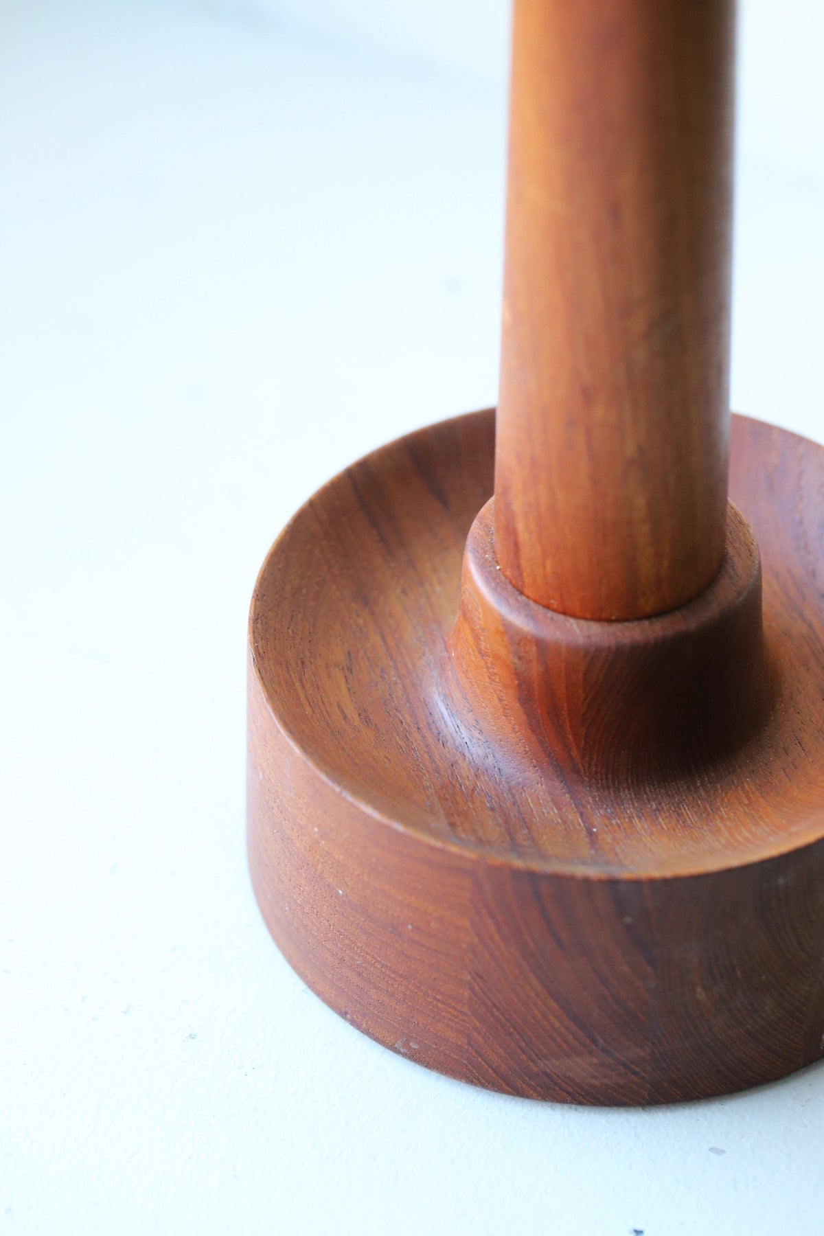 Tiigipuust lamp Uno/Östen Kristianson/ Luxus Sweden