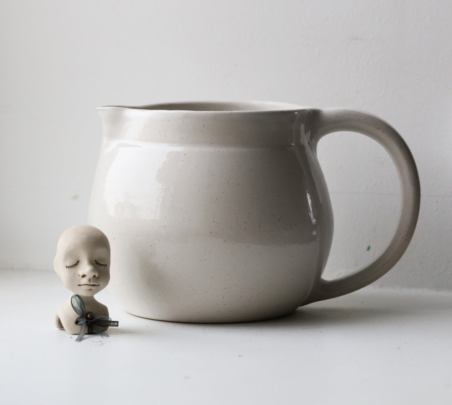 Keraamiline kann/ autor Elika Hunt