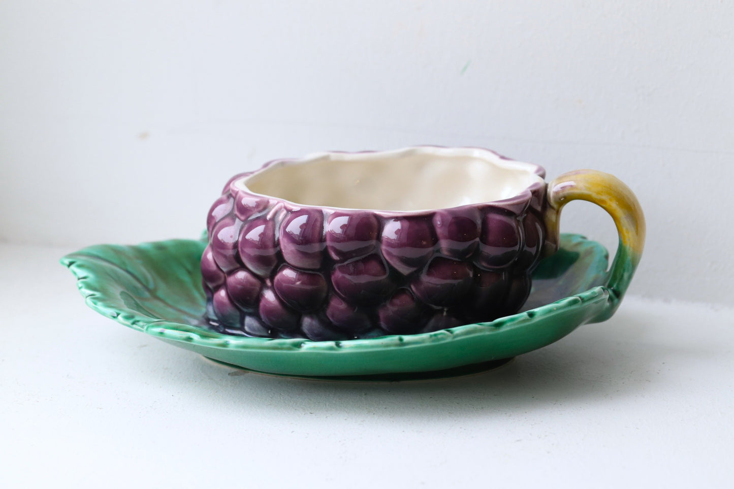 Väike viinamarjakujuline vaagen