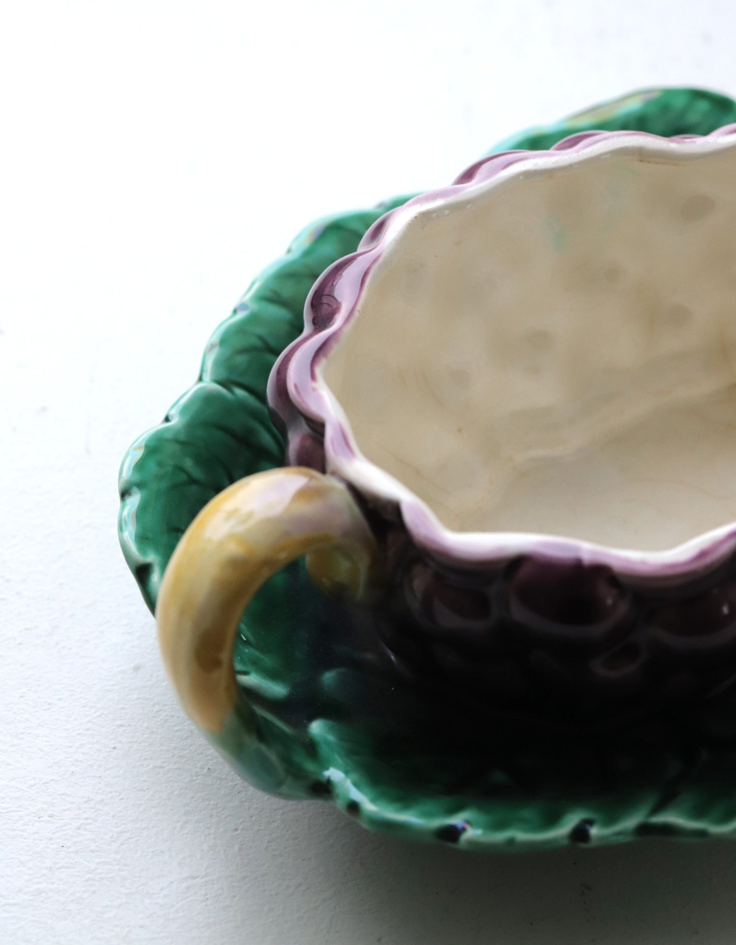 Väike viinamarjakujuline vaagen