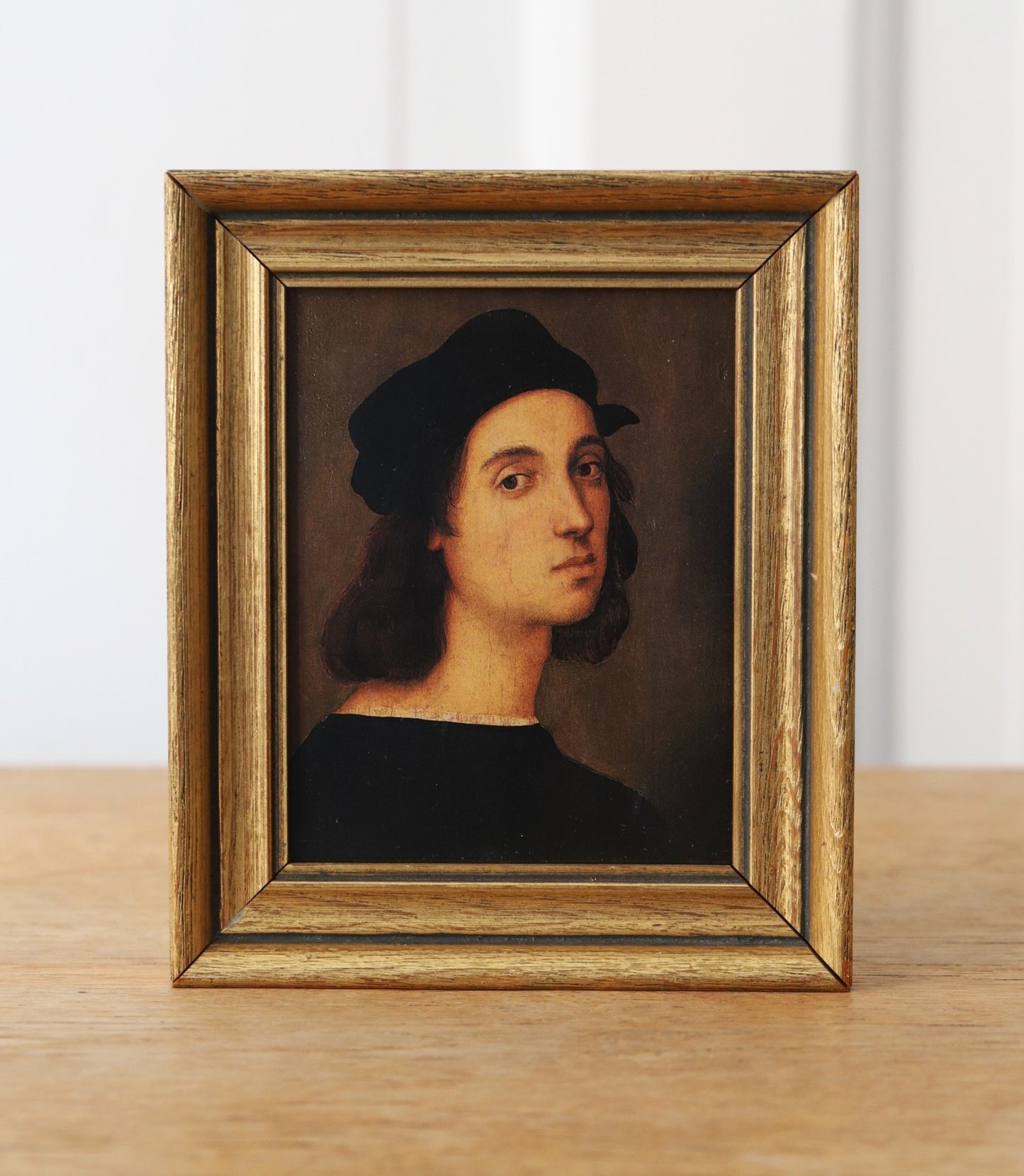 Raffaeli autoportree/ repro/ kuldses raamis