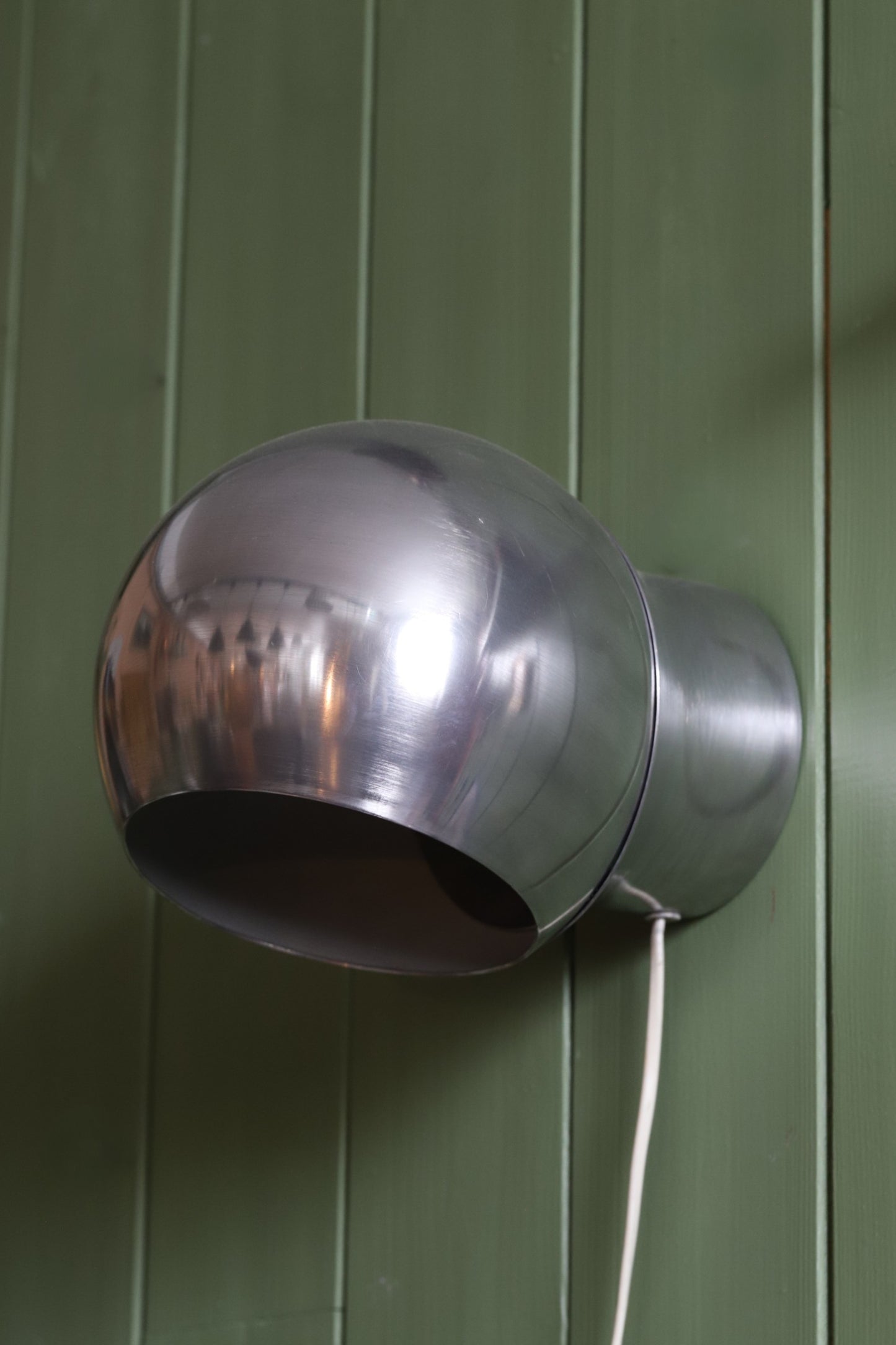Kosmoseajastu Hemi seinalamp/ 1970/ disainer Lennart Centerval