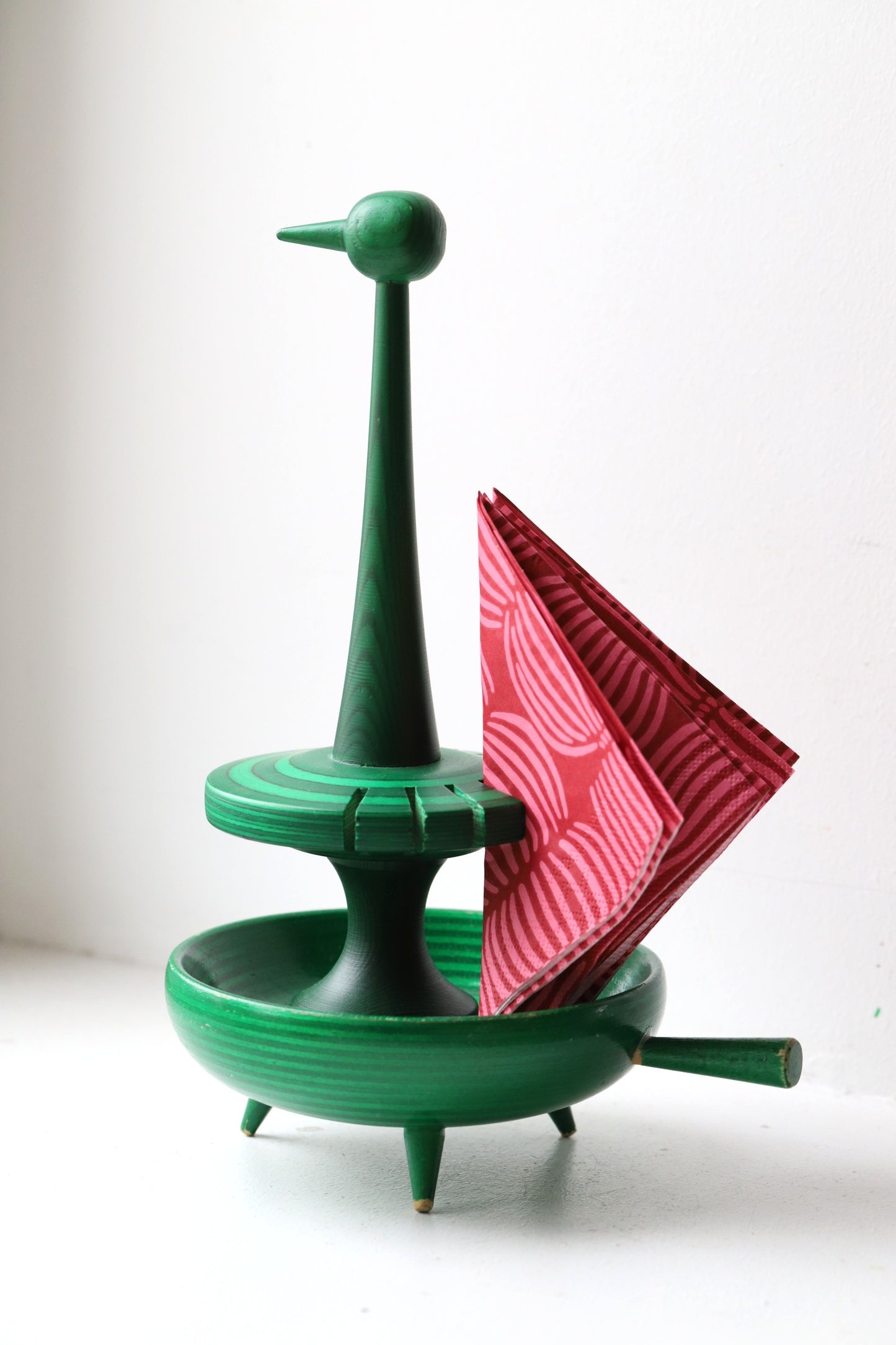 Salvrätihoidja ja puidust alus/ 1970