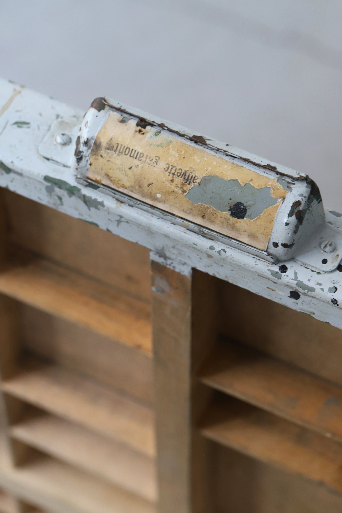 Vana trükikoja sahtel miniatuuridele