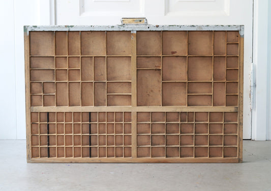 Vana trükikoja sahtel miniatuuridele