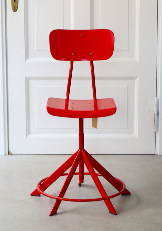 Punane reguleeritav tool/ tööpink