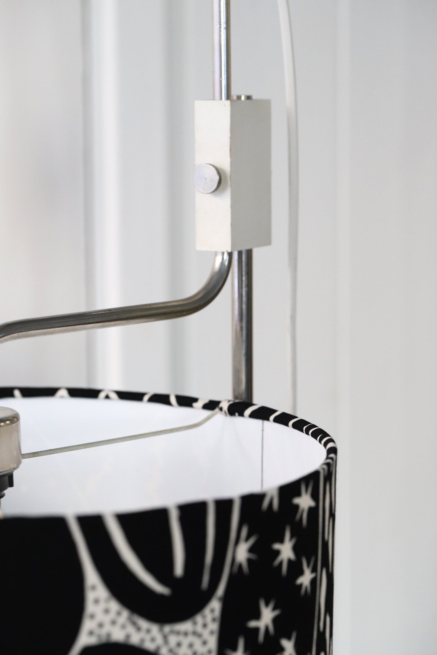 Reguleeritav retro põrandalamp