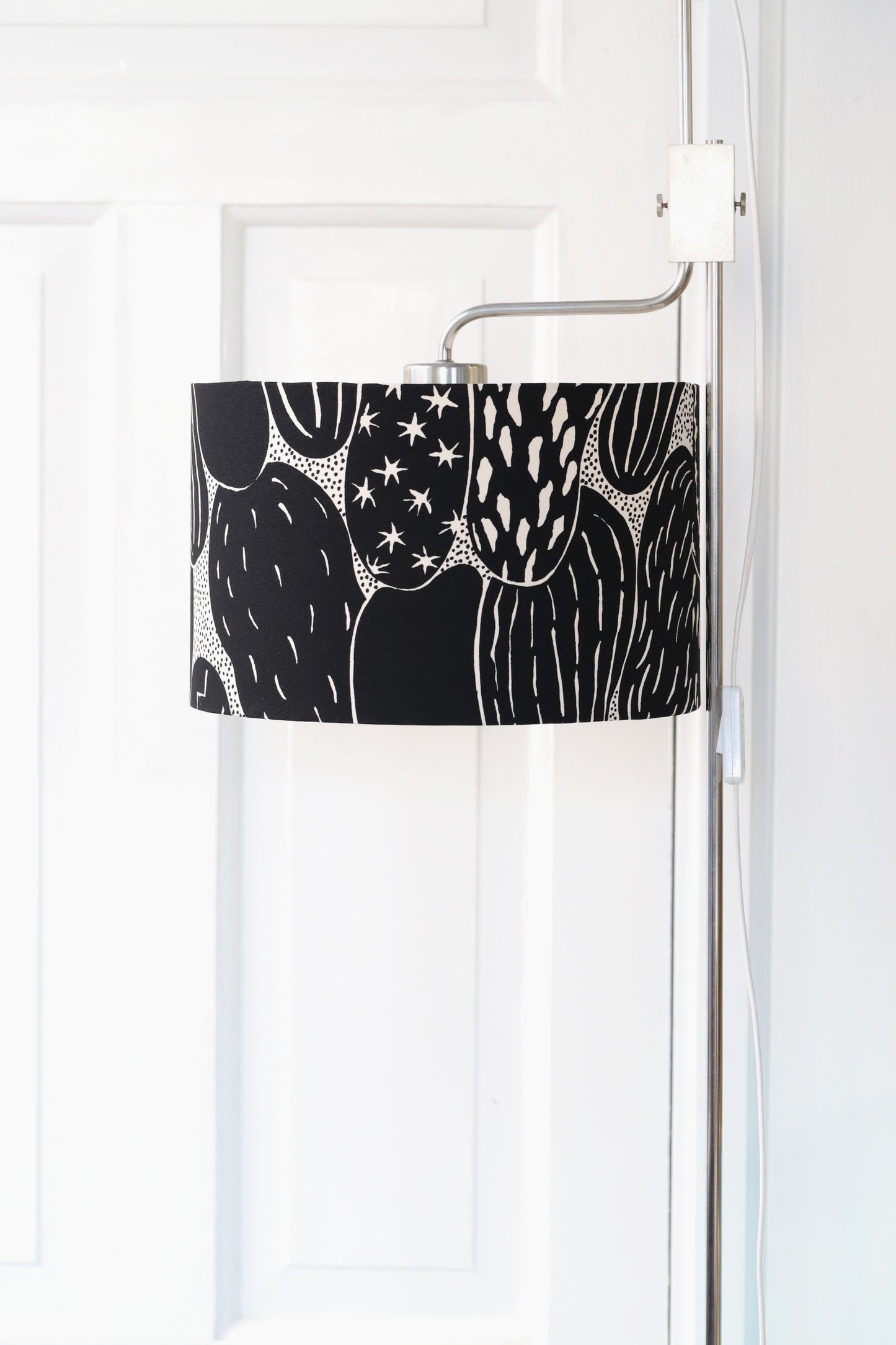 Reguleeritav retro põrandalamp