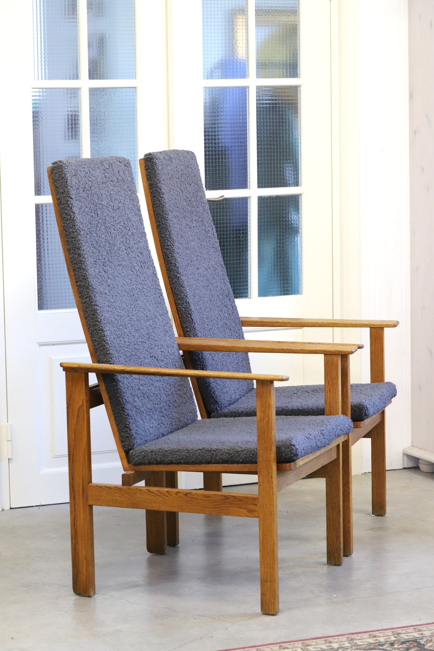 Kõrge seljatoega tugitool
