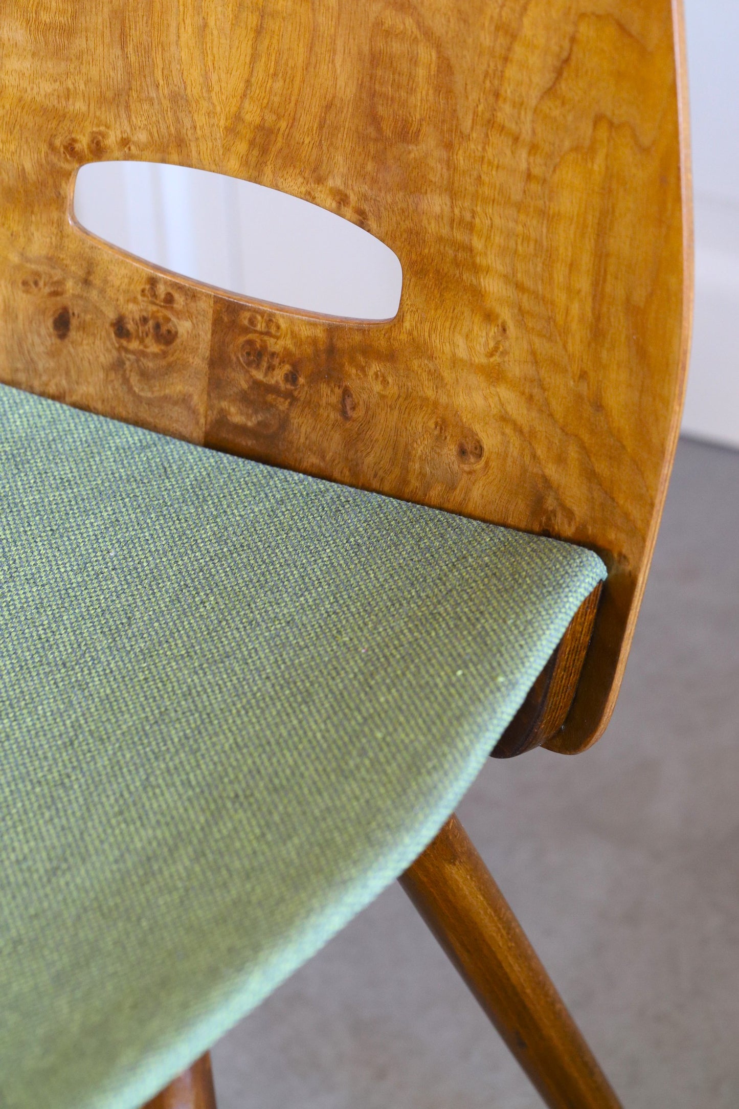 Brüsseli stiilis toolide paar/ 1960