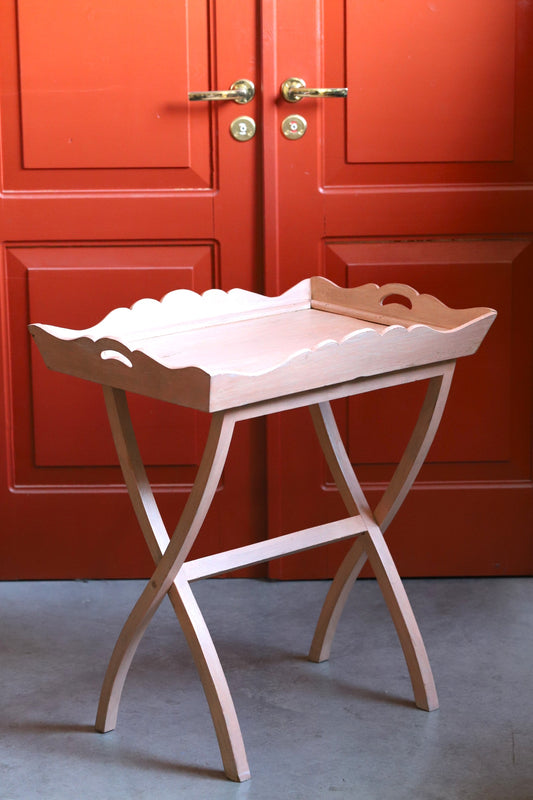 Kokkupandav serveerimislaud